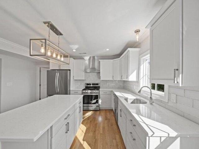 condo with 3 bedroom, Winthrop MA ES105577665