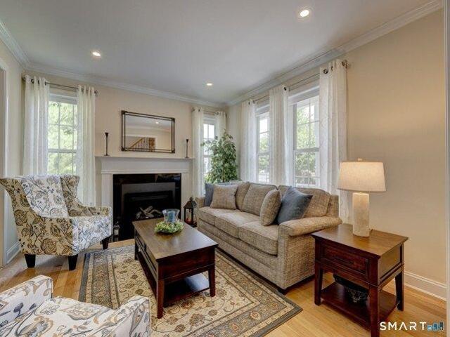 condo with 3 bedroom, Windsor CT ES105204712