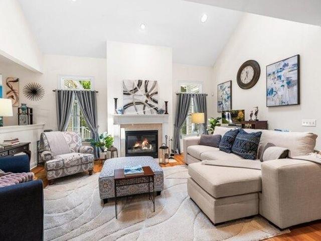 condo with 3 bedroom, Wilbraham MA ES105613396