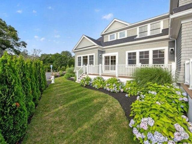 condo with 3 bedroom, Woods Hole MA ES105560105
