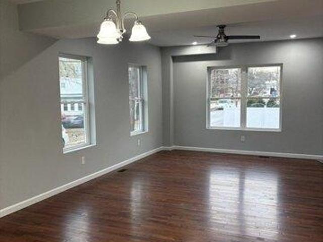 condo with 3 bedroom, Woonsocket RI ES104539342