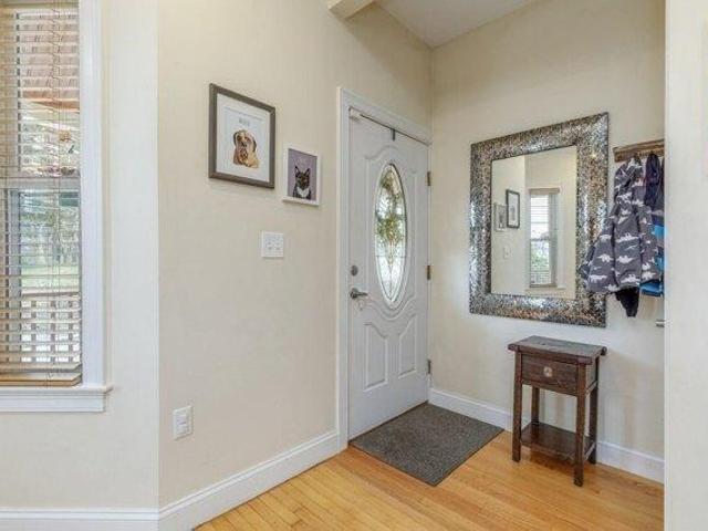 condo with 3 bedroom, Woburn MA ES105550626