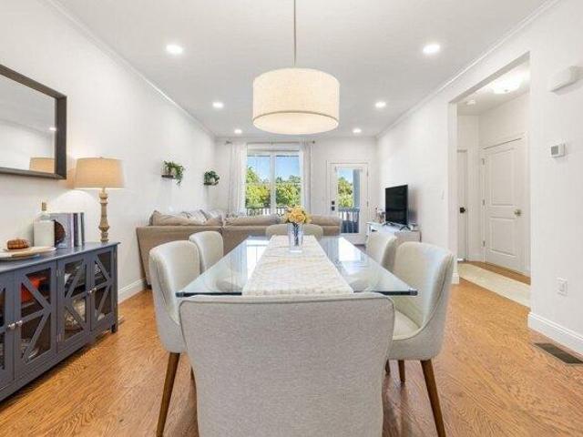 condo with 3 bedroom, Woburn MA ES105610959