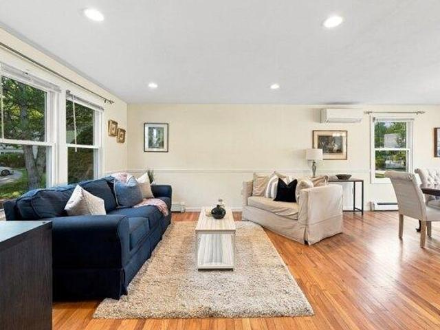condo with 3 bedroom, Woburn MA ES105631394