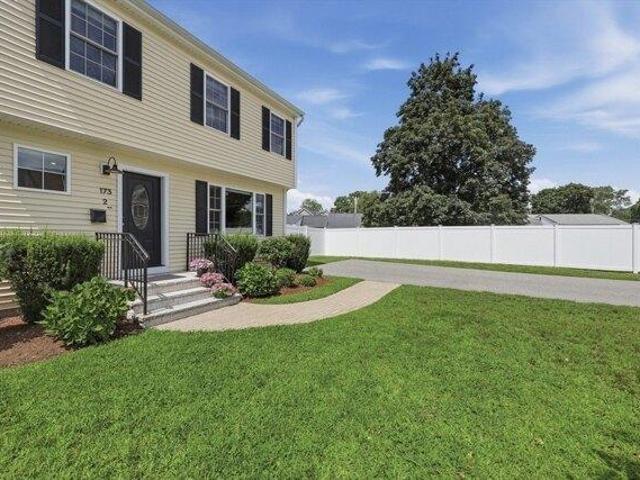 condo with 3 bedroom, Woburn MA ES105341130