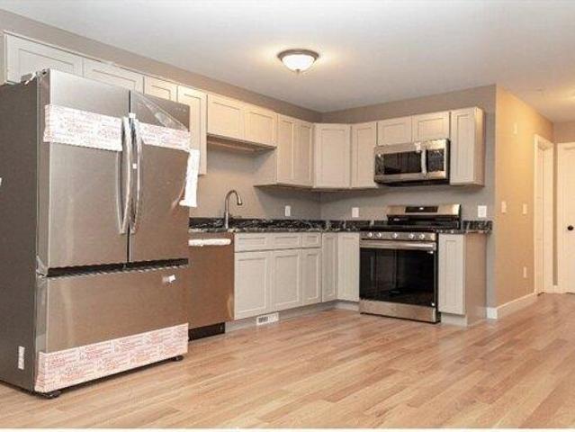 condo with 3 bedroom, Worcester MA ES105340582