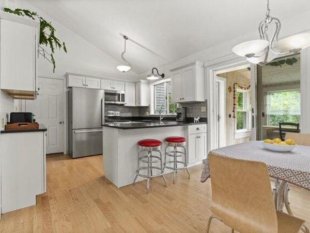 condo with 3 bedroom, Yarmouth ME ES105724342