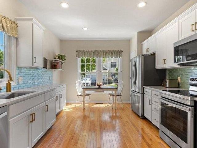 condo with 3 bedroom, Acton MA ES105352466