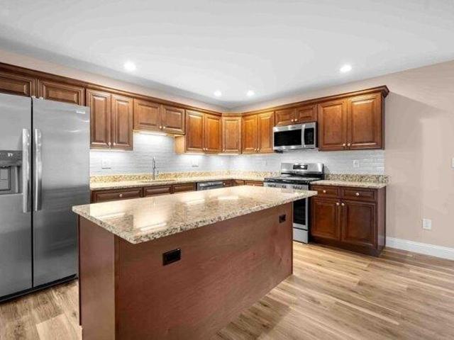 condo with 3 bedroom, Agawam MA DS103440137