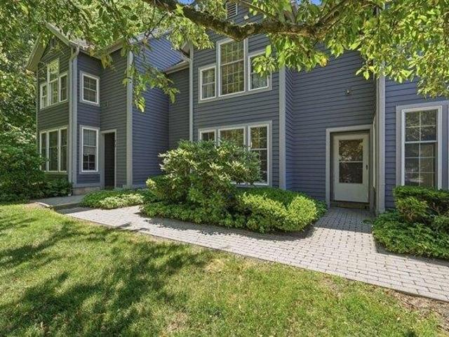 condo with 3 bedroom, Amherst MA ES104477278