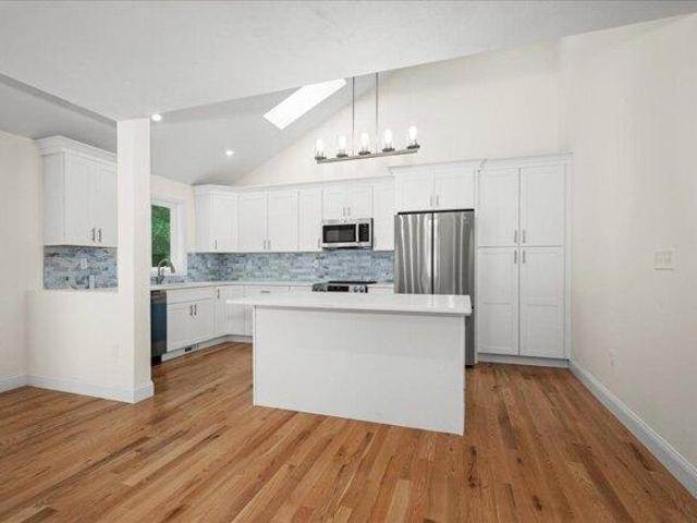 condo with 3 bedroom, Auburn MA ES105579336