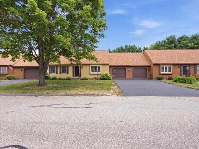 condo with 3 bedroom, Auburn ME ES104375140