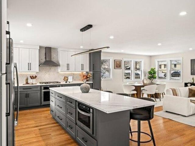 condo with 3 bedroom, Bedford MA ES105536604
