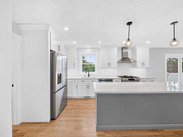 condo with 3 bedroom, Bedford MA ES105589792