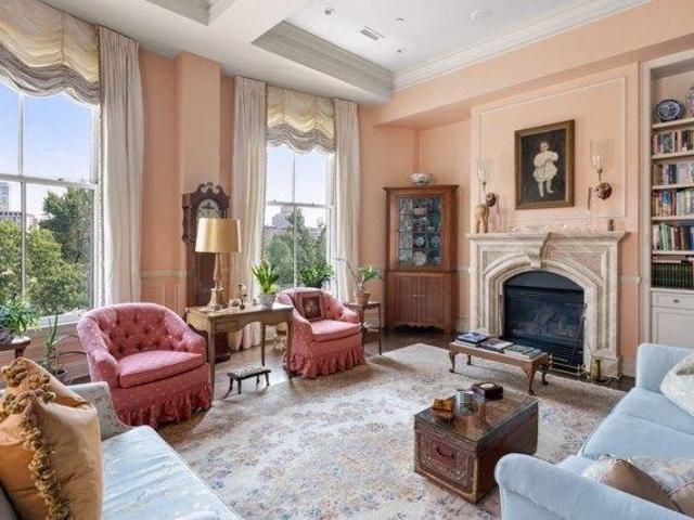 condo with 3 bedroom, Boston MA ES105423337