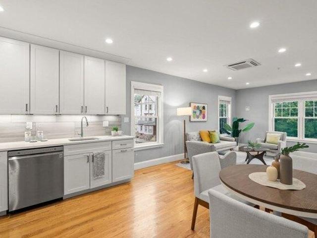 condo with 3 bedroom, Boston MA ES105477633