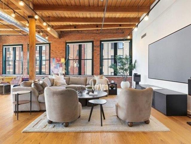 condo with 3 bedroom, Boston MA ES105513391