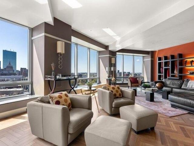 condo with 3 bedroom, Boston MA ES105547642