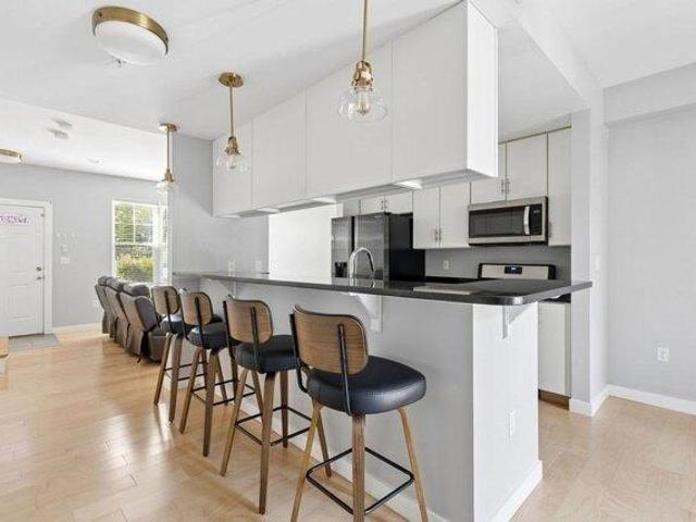 condo with 3 bedroom, Boston MA ES105551698