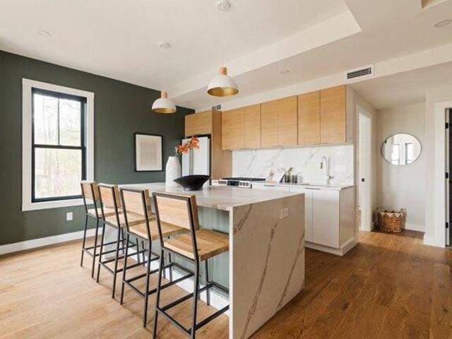 condo with 3 bedroom, Boston MA ES105575791
