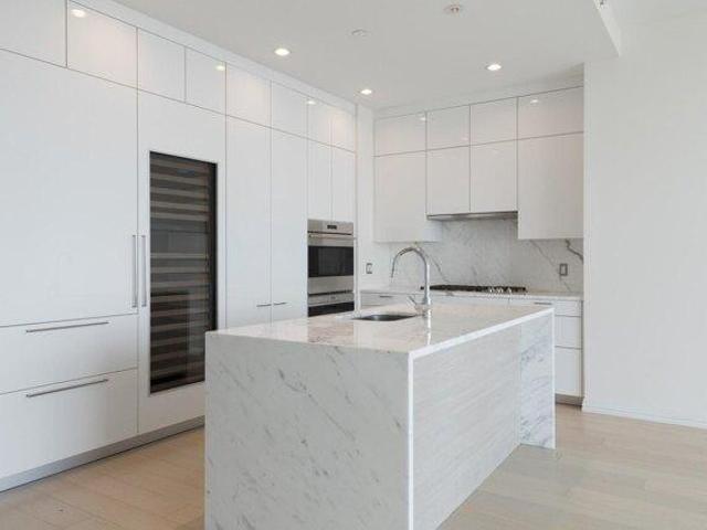 condo with 3 bedroom, Boston MA ES105578505
