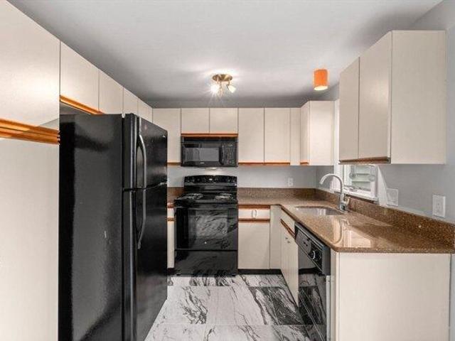 condo with 3 bedroom, Boston MA ES105586340