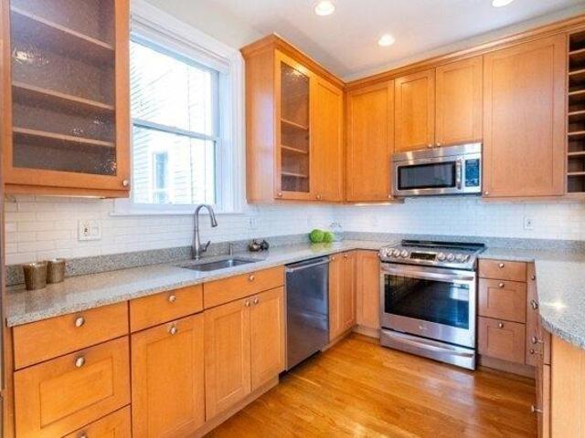 condo with 3 bedroom, Boston MA ES105589496