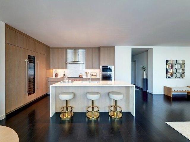 condo with 3 bedroom, Boston MA ES105589750