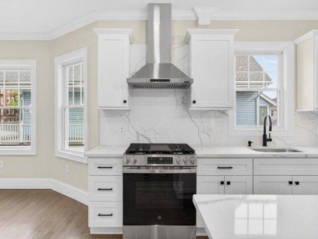 condo with 3 bedroom, Boston MA ES105611397