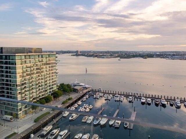 condo with 3 bedroom, Boston MA ES105613517