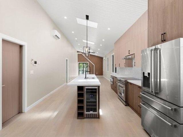condo with 3 bedroom, Boston MA ES105614835