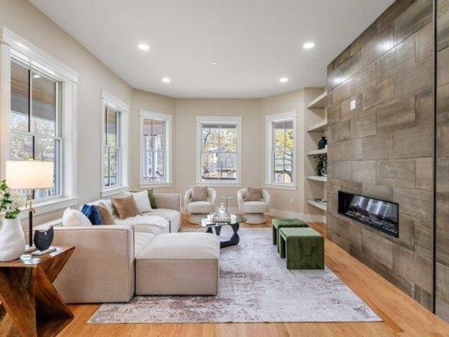 condo with 3 bedroom, Boston MA ES105632868