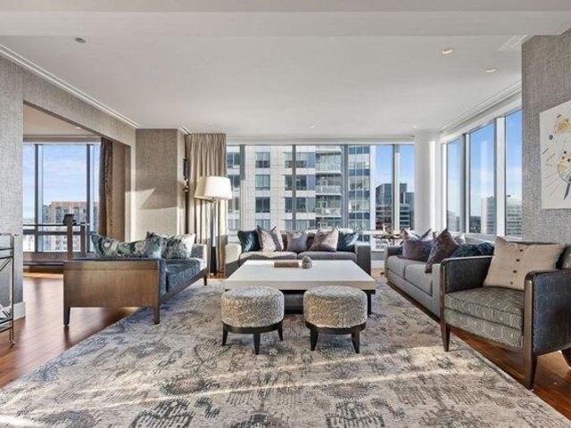 condo with 3 bedroom, Boston MA ES105366533