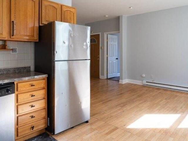 condo with 3 bedroom, Boston MA ES106090589