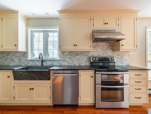 condo with 3 bedroom, Bow NH DS104299183