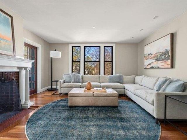 condo with 3 bedroom, Brookline MA ES104299308