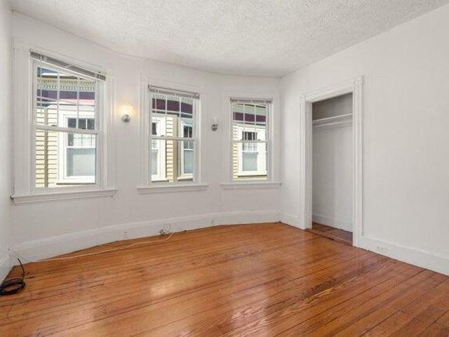 condo with 3 bedroom, Brookline MA ES105632351