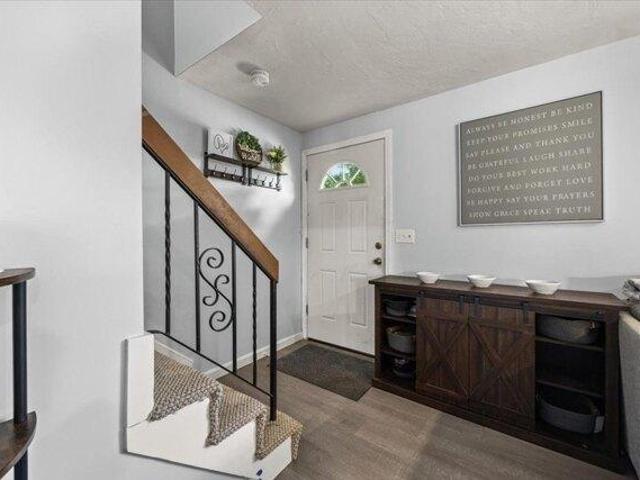 condo with 3 bedroom, Bridgewater MA ES105383676