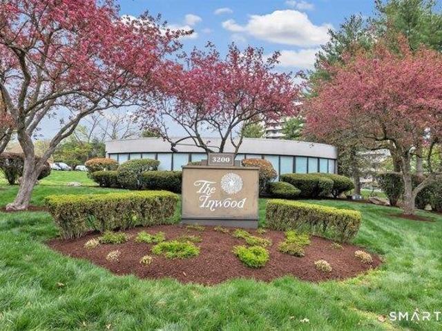condo with 3 bedroom, Bridgeport CT ES105442433