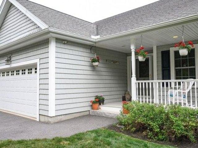 condo with 3 bedroom, Brunswick ME ES105614031