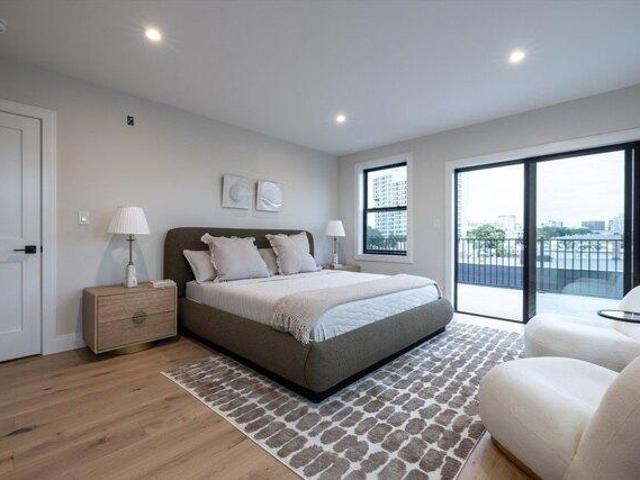 condo with 3 bedroom, Cambridge MA ES105557705