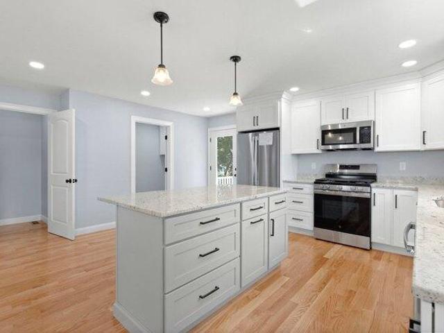 condo with 3 bedroom, Chelmsford MA ES105515241