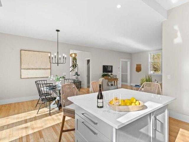condo with 3 bedroom, Concord MA ES105513786