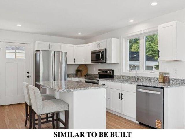 condo with 3 bedroom, Cumberland ME ES105712021