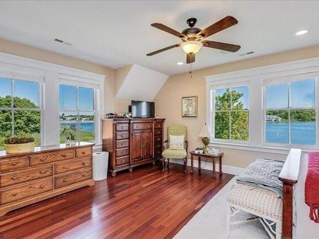 condo with 3 bedroom, Danvers MA ES105423992
