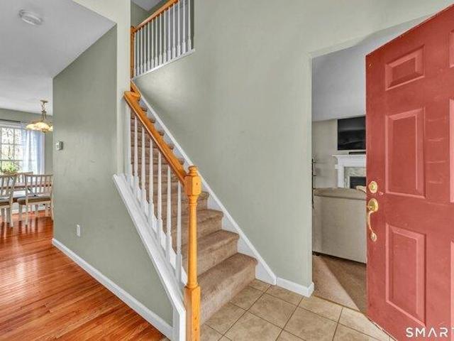 condo with 3 bedroom, Danbury CT ES105426781