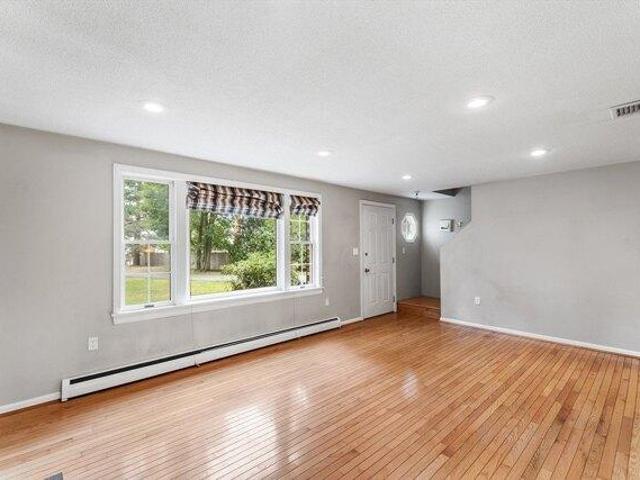 condo with 3 bedroom, Dedham MA ES105351508