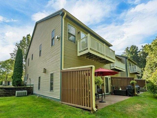 condo with 3 bedroom, Dover NH ES105588168