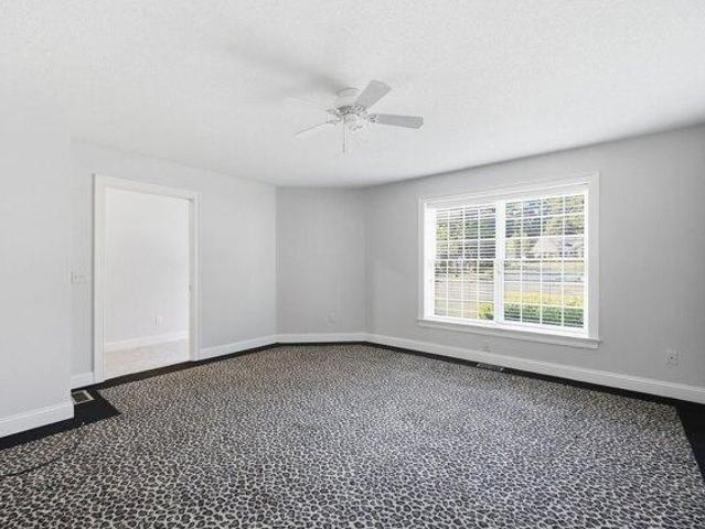 condo with 3 bedroom, East Longmeadow MA ES105443453