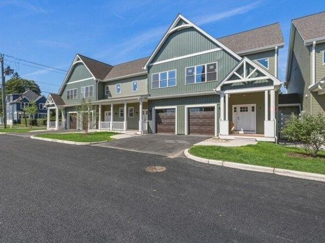 condo with 3 bedroom, Easthampton MA ES105353204